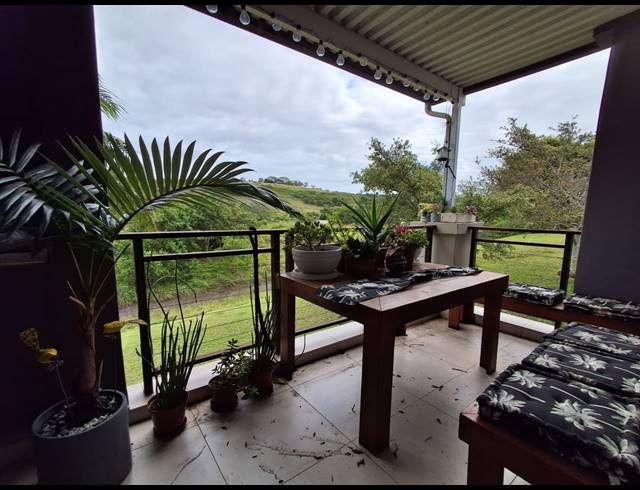 2 BEDROOM APARTMENT FOR SALE IN PALM LAKES ESTATE